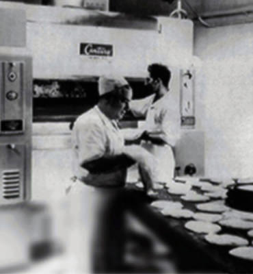 Venice Bakery History Making Crusts